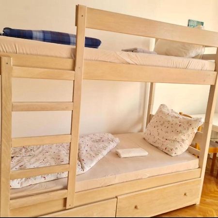 Bishnu Hostel Zagreb Eksteriør billede