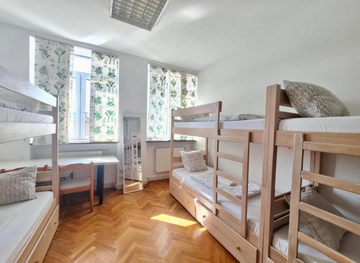 Bishnu Hostel Zagreb Eksteriør billede