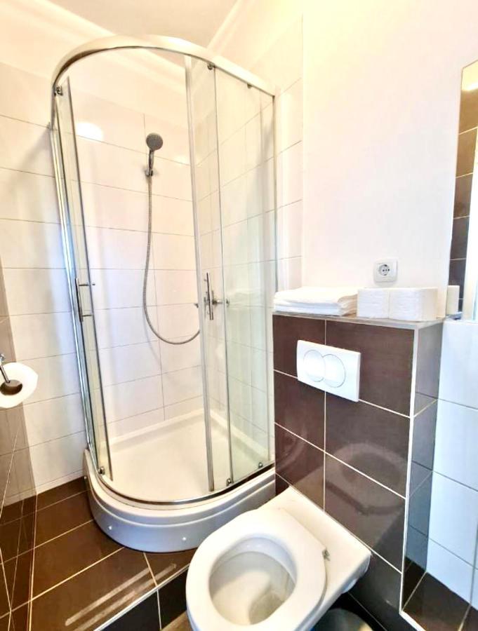 Bishnu Hostel Zagreb Eksteriør billede